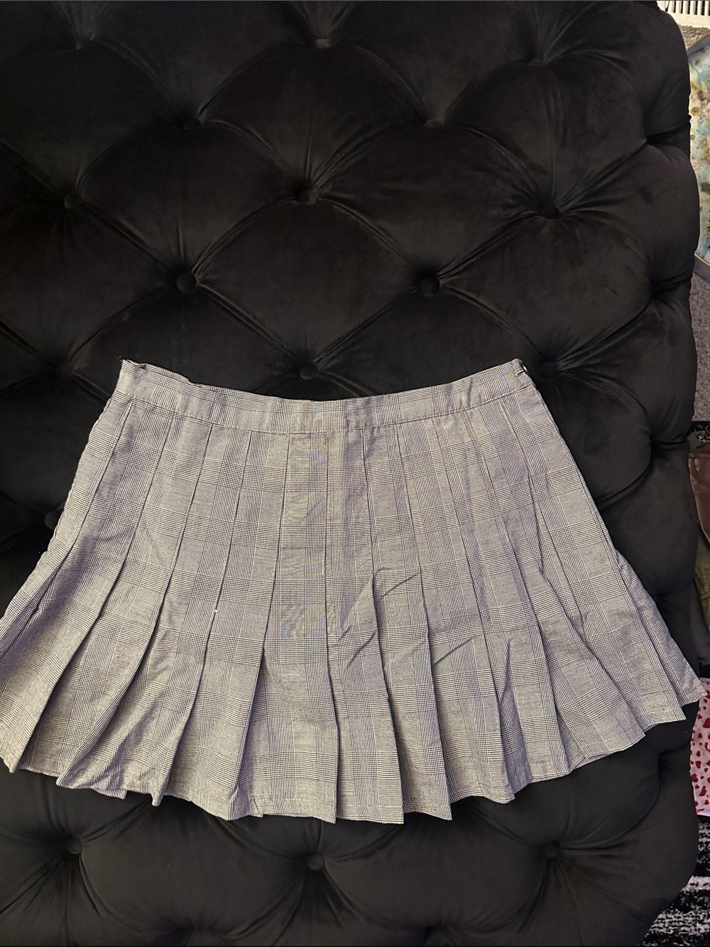 Forever 21 Light Gray Pleated Mini Skirt